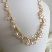 collana girocollo argento dorato perle nome Mizar particolare lato sinistro