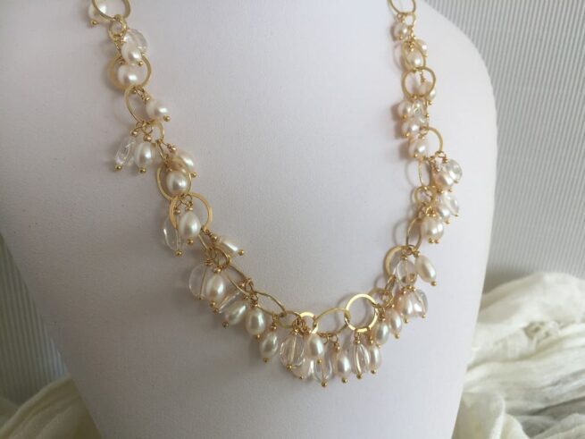 collana girocollo argento dorato perle nome Mizar particolare lato sinistro