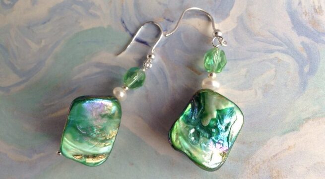Orecchini LUMINOSA VERDE in madreperla e argento - immagine 3