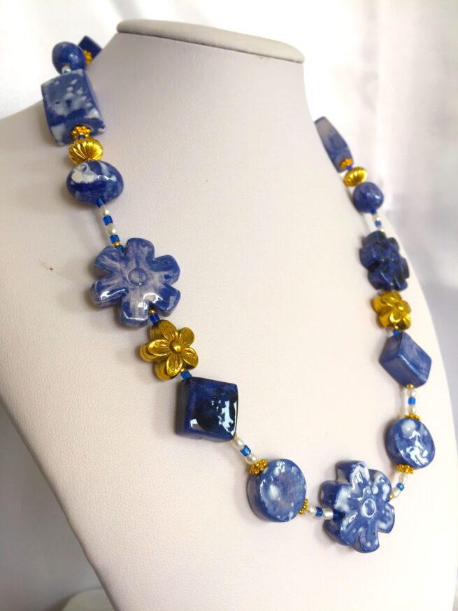 Collana blu ZAFFIRO in ceramica lavorata a mano - immagine 5