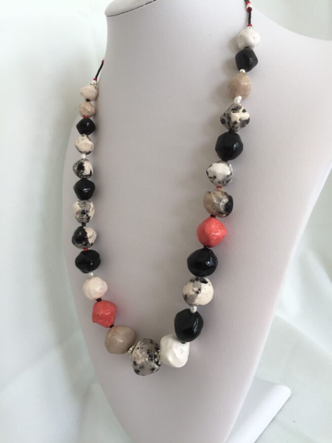 Collana THE MILAN STYLE rossa nera e bianca in ceramica - immagine 5