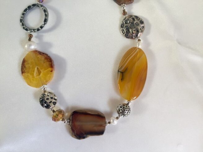 Collana ZAFFERANA in Pietre dure ocra e marrone, regolabile - immagine 4