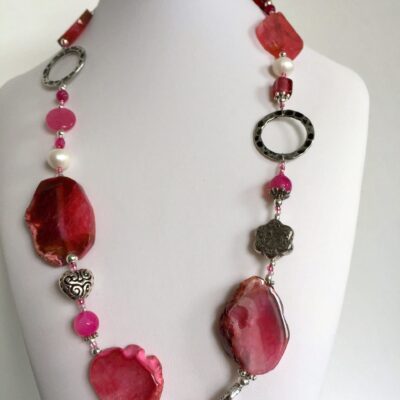 collana rosa-rossa agata perle nome Jaipur busto fronte foto principale
