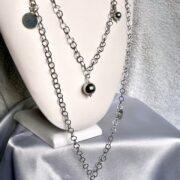 collana lunga tre giri catena acciaio cuori chiamata Cuore Mio particolare