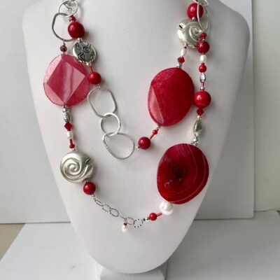 collana rossa agata catena lunga chiamata Red Passion busto frontale