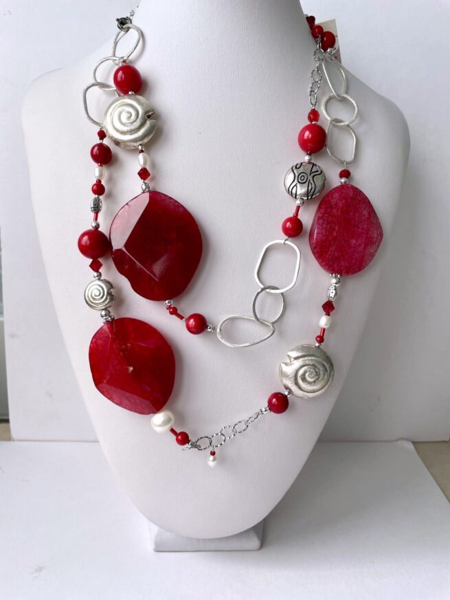 collana rossa agata catena lunga chiamata Red Passion busto frontale due giri lunghi