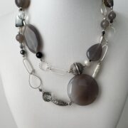 Collana lunga grigia Pietre dure NUVOLA.  Serie Limitata - immagine 2