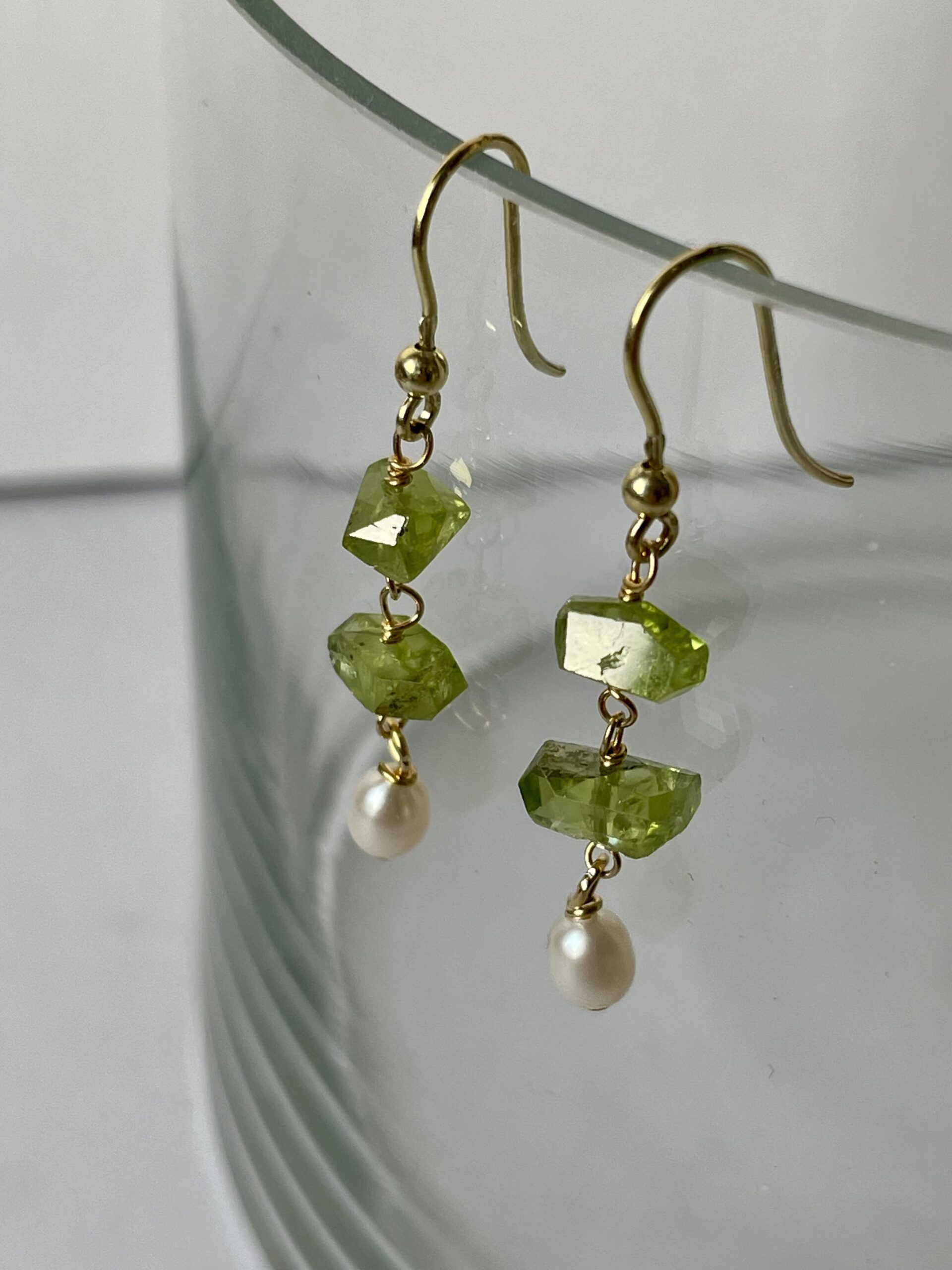 Orecchini Peridoto In Argento 925 – Pietra Ovale 6x8 Mm – Eleganti E Leggeri